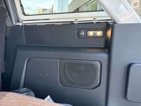 New 2025 Ford Bronco Badlands w/ Black Appearance Package AWD/4WD image 45