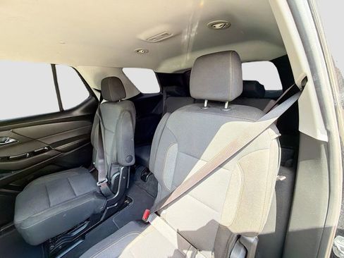Used 2020 Chevrolet Traverse LT image 23