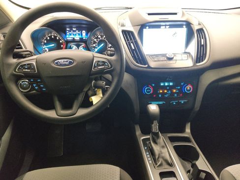 Used 2017 Ford Escape SE w/ Equipment Group 201A FWD image 22