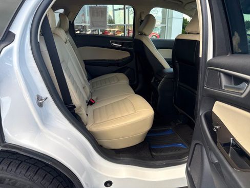 Used 2020 Ford Edge SEL w/ Cold Weather Package AWD/4WD image 27