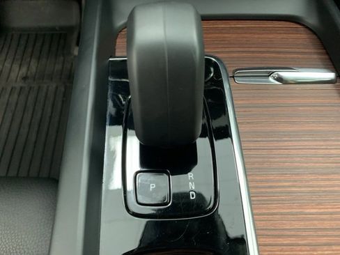 Certified 2024 Volvo XC60 B5 Plus image 14