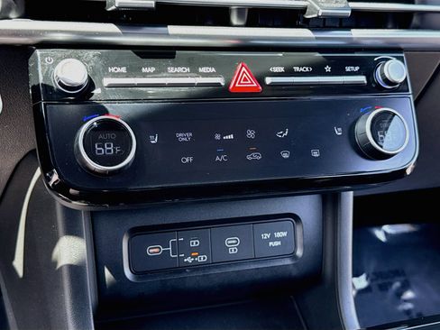 Certified 2025 Hyundai Tucson Blue AWD/4WD image 19