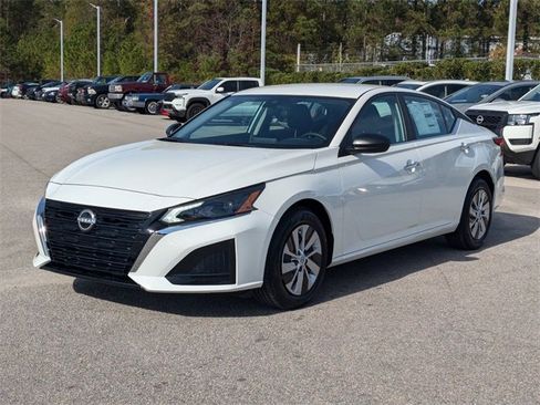 New 2025 Nissan Altima 2.5 S image 7