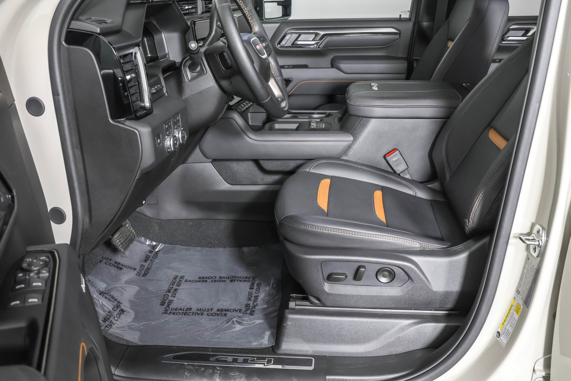 Used 2026 GMC Sierra 2500 AT4 w/ AT4 Premium Plus Package AWD/4WD image 21