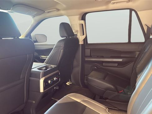 Used 2024 Ford Expedition Max XLT AWD/4WD image 17