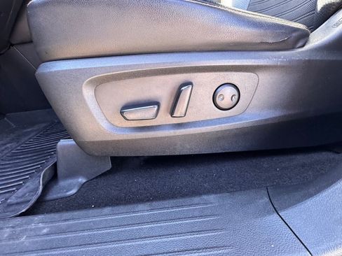 Certified 2023 Nissan Pathfinder Rock Creek image 12