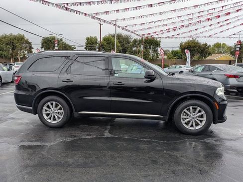 Used 2024 Dodge Durango SXT image 4