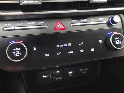 Used 2025 Hyundai Sonata SEL AWD/4WD image 17