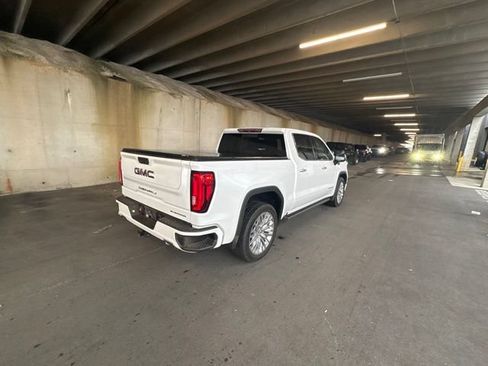 Used 2019 GMC Sierra 1500 Denali w/ Denali Ultimate Package AWD/4WD image 3