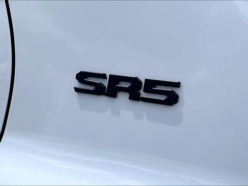 Used 2025 Toyota 4Runner SR5 image 9