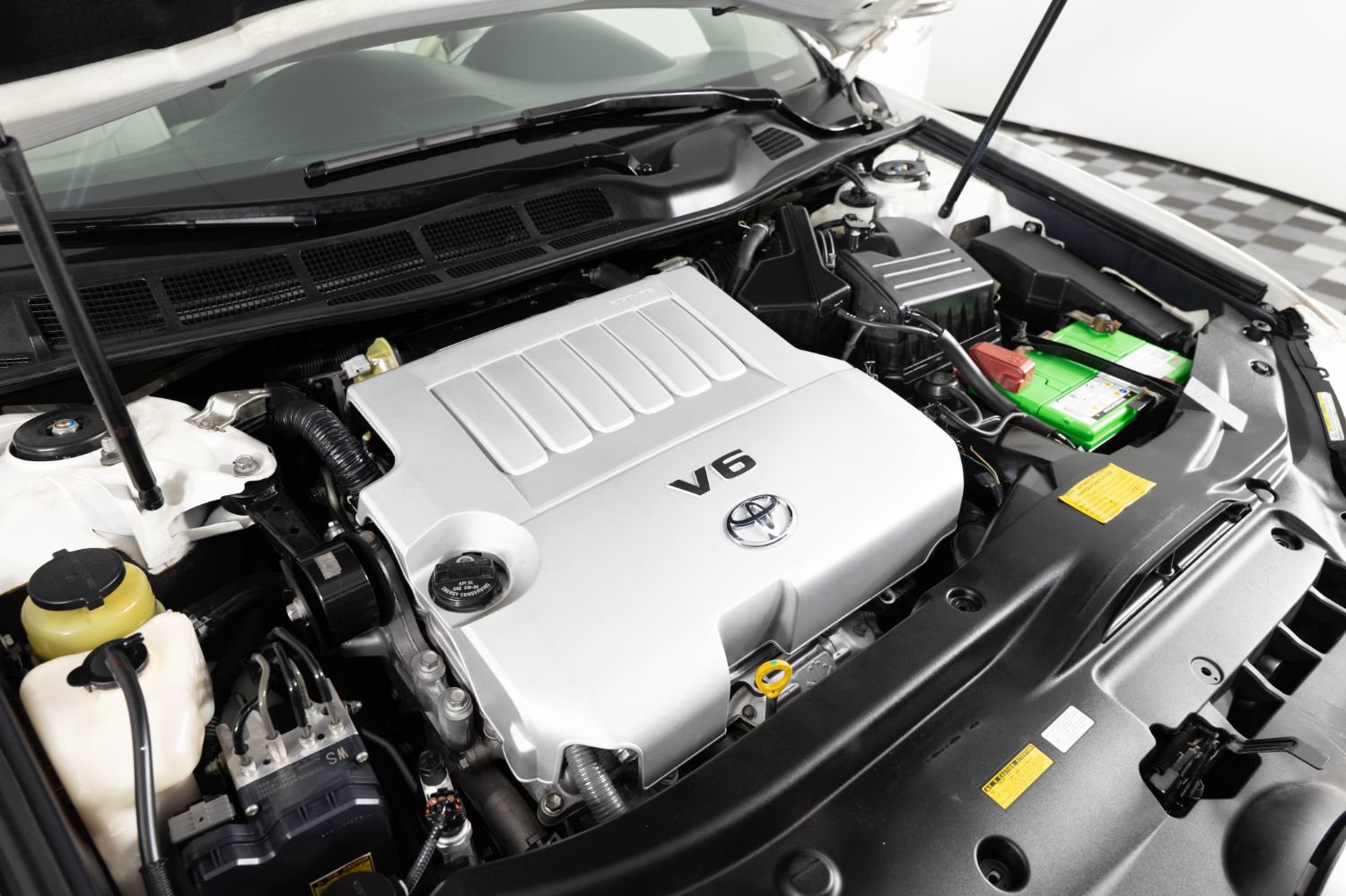 Used 2011 Toyota Avalon Limited FWD image 40