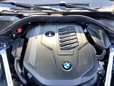 Used 2023 BMW 540i w/ M Sport Package RWD image 32