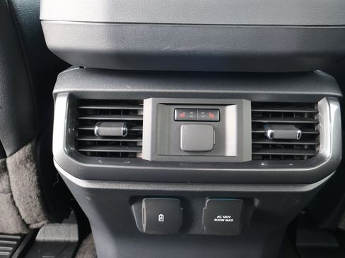 Used 2023 Ford F150 Lariat w/ Equipment Group 502A High image 20