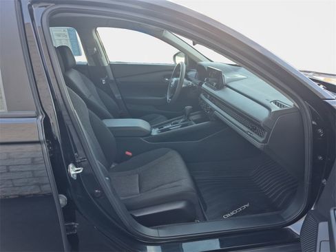 Certified 2023 Honda Accord LX image 18
