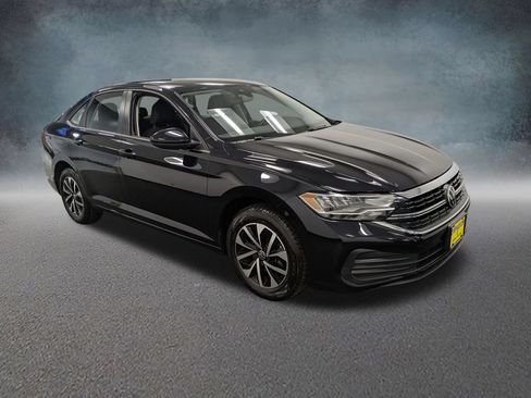 Used 2023 Volkswagen Jetta S FWD image 3