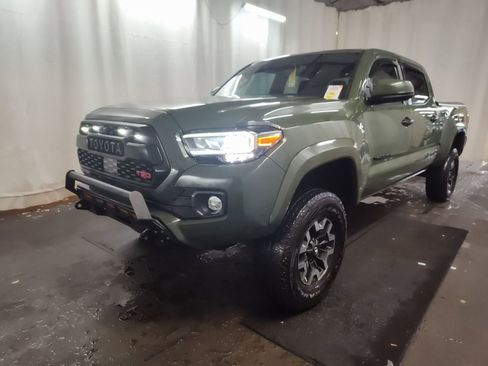 Used 2021 Toyota Tacoma Limited w/ Blackout Package (TMS) image 1