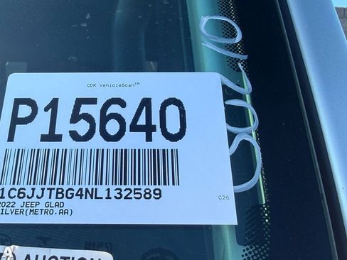 Used 2022 Jeep Gladiator Rubicon w/ LED Lighting Group image 13