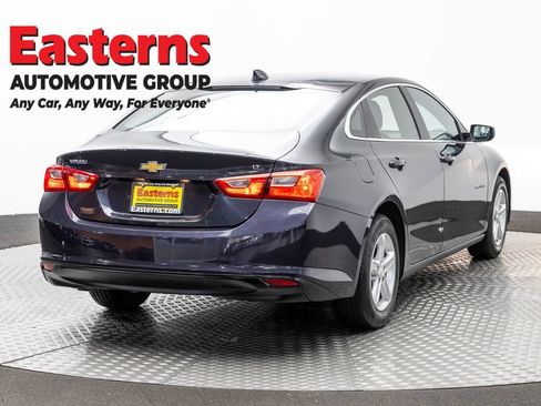 Used 2023 Chevrolet Malibu LT FWD image 5