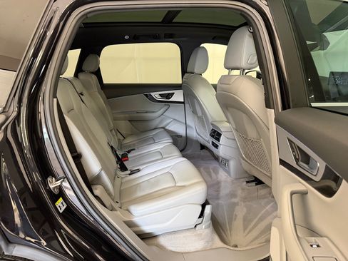 Used 2019 Audi Q7 2.0T Premium Plus w/ Premium Plus Package AWD/4WD image 30
