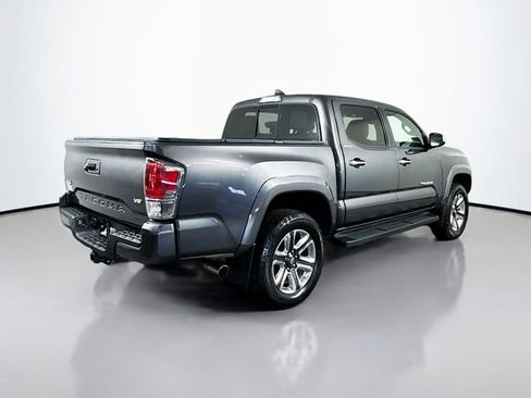 Used 2018 Toyota Tacoma Limited AWD/4WD image 8