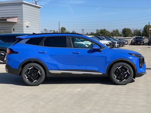 New 2026 Kia Sportage EX image 2