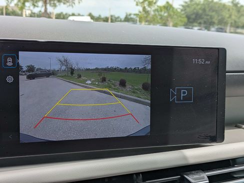 Used 2025 Hyundai Tucson SEL FWD image 27