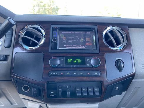 Used 2008 Ford F350 Lariat image 17