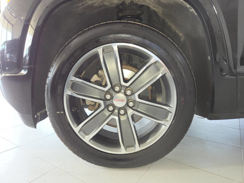 Used 2019 GMC Acadia Denali w/ Technology Package AWD/4WD image 12