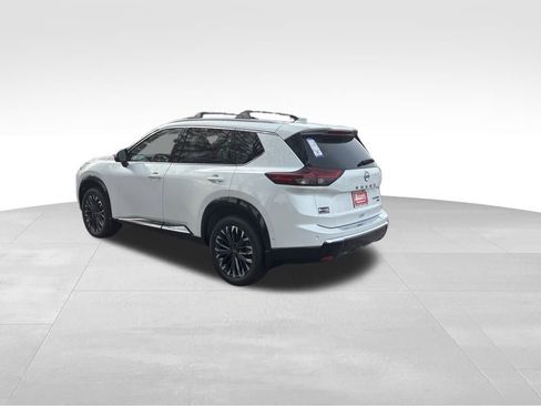 New 2026 Nissan Rogue Platinum w/ Platinum Premium Package image 3