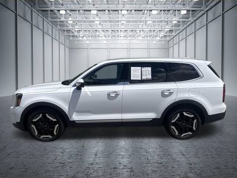 Used 2024 Kia Telluride S w/ S Sunroof Package AWD/4WD image 2