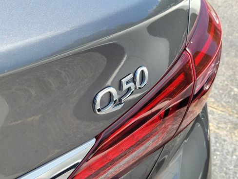 Used 2021 INFINITI Q50 Luxe w/ Seat & Sound Package RWD image 7