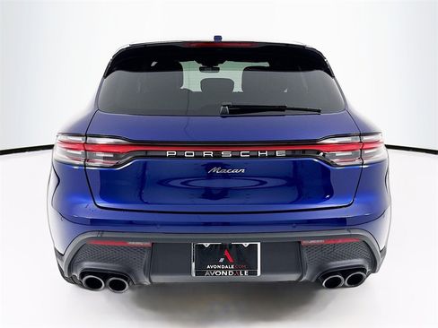 Used 2024 Porsche Macan image 10