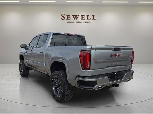 Used 2024 GMC Sierra 1500 AT4 w/ Technology Package image 3
