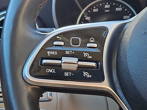 Used 2019 Mercedes-Benz C 300 4MATIC Sedan image 21