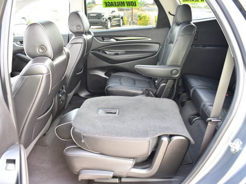 Used 2021 Buick Enclave Avenir w/ Avenir Technology Package AWD/4WD image 14