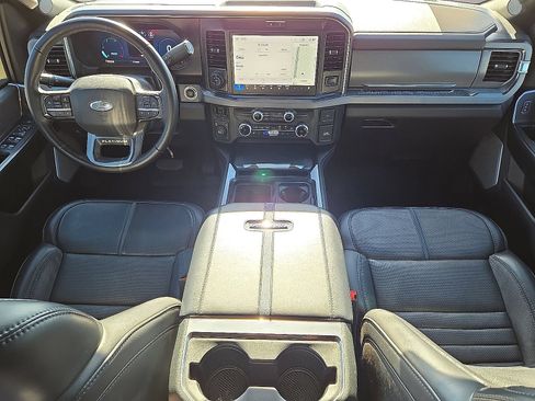 Used 2025 Ford F450 Platinum w/ FX4 Off-Road Package AWD/4WD image 17