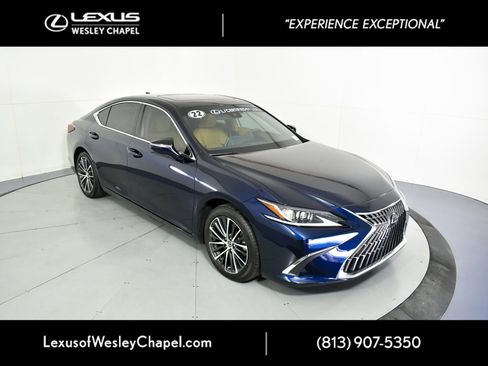 Used 2022 Lexus ES 350 w/ Premium Package image 2