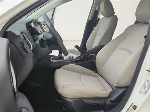 Used 2015 MAZDA MAZDA3 i Sport image 18