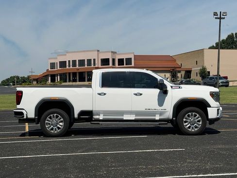 Used 2020 GMC Sierra 2500 Denali w/ Denali Ultimate Package AWD/4WD image 3