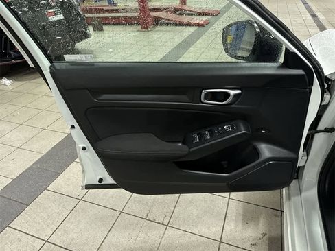 Used 2023 Honda Civic Sport image 28