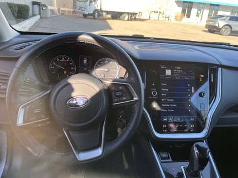 Used 2022 Subaru Outback Premium image 14