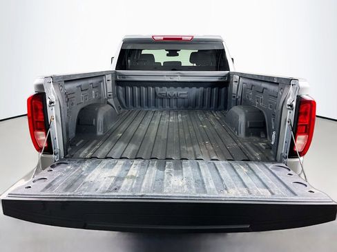Used 2024 GMC Sierra 1500 Elevation w/ X31 Off-Road Package AWD/4WD image 10