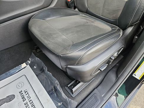 Used 2023 Jeep Grand Cherokee Altitude image 32