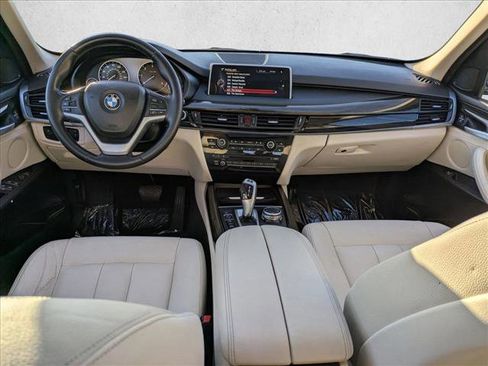 Used 2015 BMW X5 xDrive35d image 18