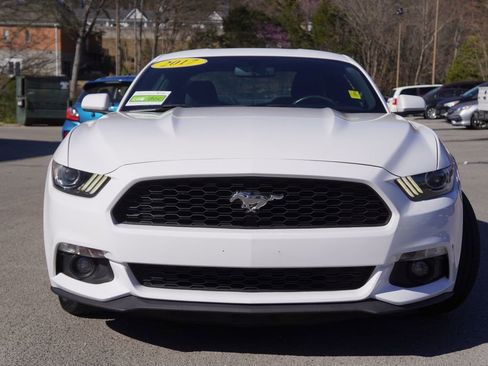 Used 2017 Ford Mustang EcoBoost image 4