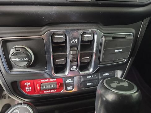 Used 2021 Jeep Wrangler Unlimited Rubicon AWD/4WD image 22