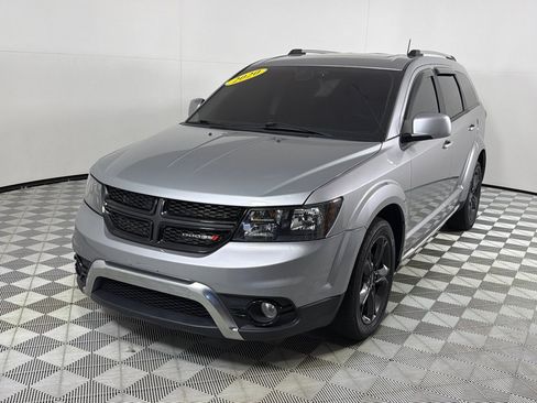Used 2020 Dodge Journey Crossroad w/ Popular Equipment Group FWD image 10