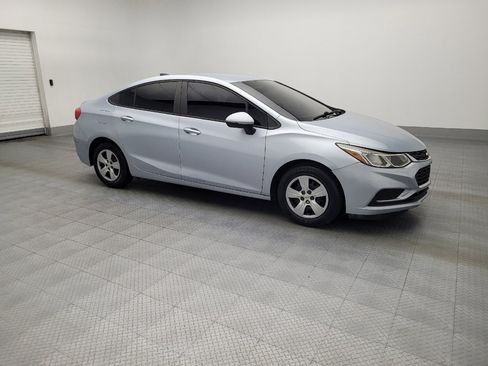 Used 2017 Chevrolet Cruze LS image 11