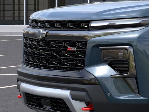 New 2026 Chevrolet Traverse Z71 w/ Enhanced Driving Package AWD/4WD image 13