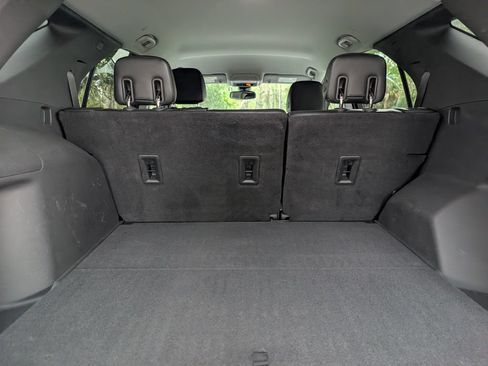 Used 2020 Chevrolet Equinox Premier FWD image 21